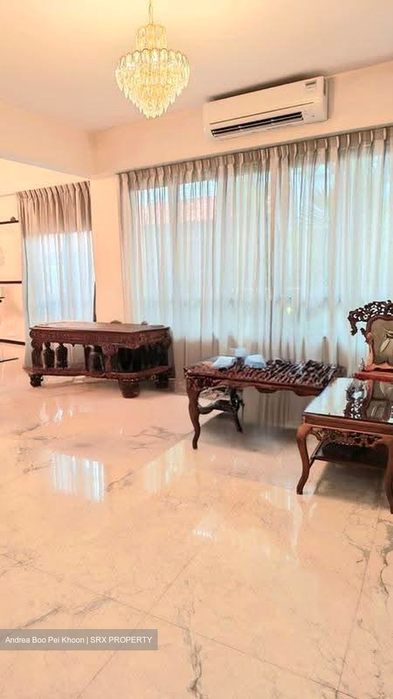 Jalan Yasin (D14), Semi-Detached #625962831